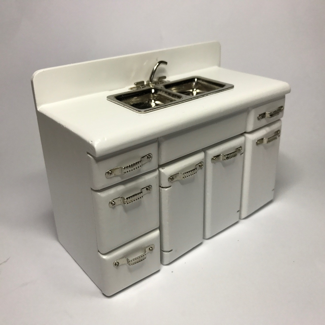 miniature kitchen sink