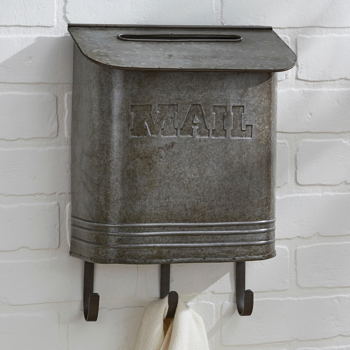 GALVANIZED MAILBOX WITH HOOKS Schrock Shoppes