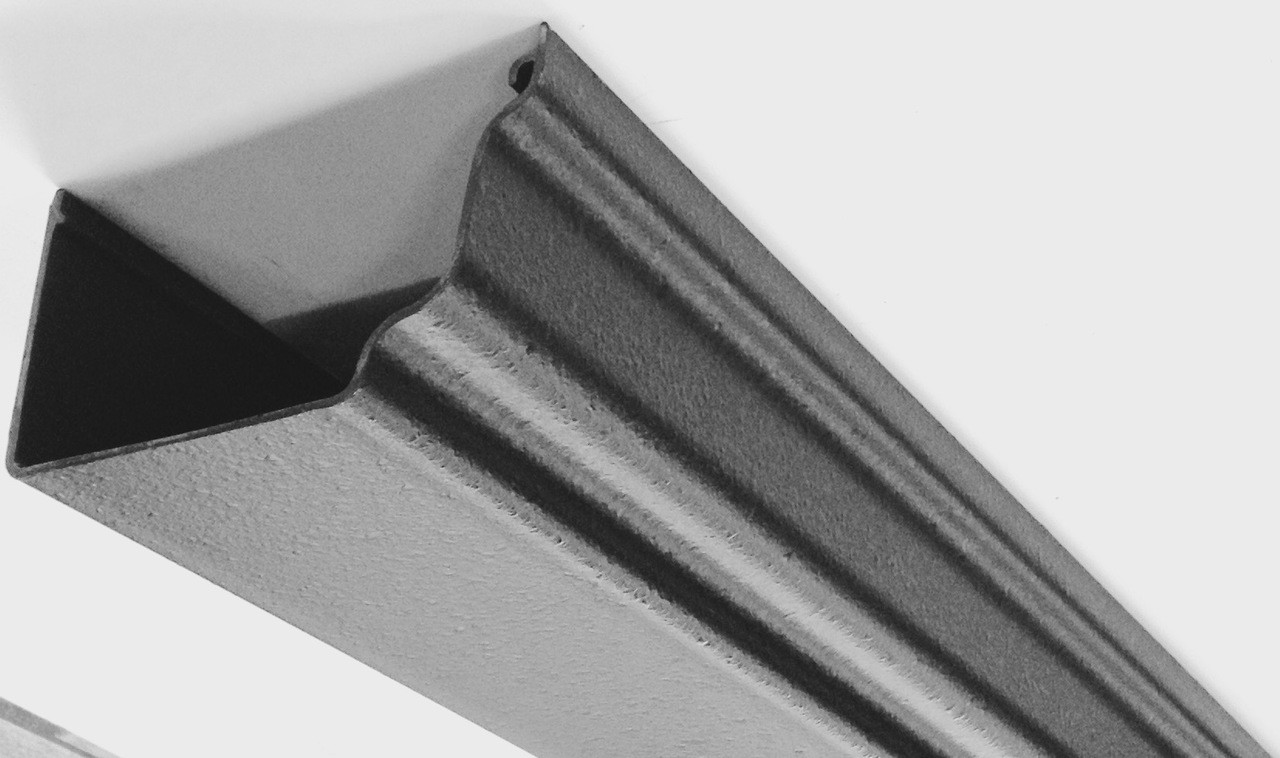 Cast Iron Effect Ogee Gutter | Square profile gutter in the cast iron style