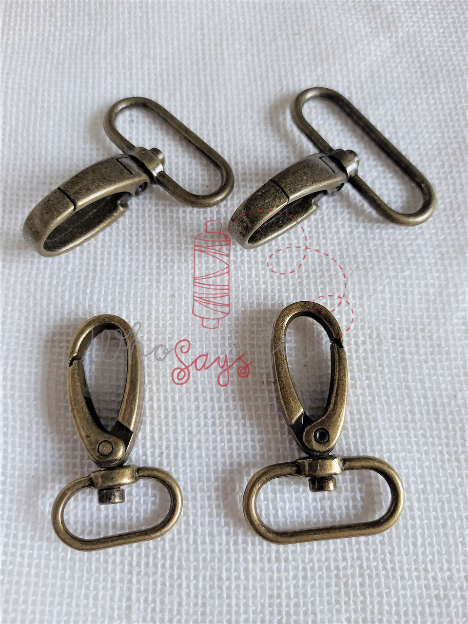 2x 2cm (3/4), 2.5cm (1), 3.2cm (1 1/4) or 3.8cm (1 1/2) Medium Weight  Push Gate Swivel Snap Hooks in Antique Brass. Nickel Free. - Who Says Sew