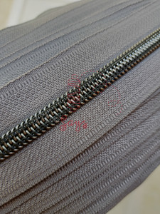 (#5) *SIZE 5* Zipper Tape Only- 1m Gunmetal  Metallic Nylon Chain/Continuous Zip on Charcoal Grey TAPE