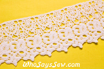 7cm Wide Vintage Feel Crochet Cotton Lace Trim By The Metre in Snow& Natural White. C00067
