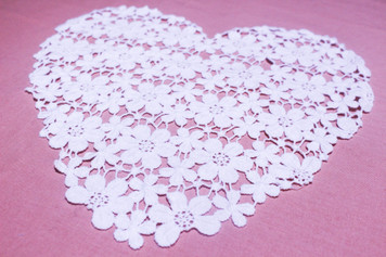 Medium Heart Shaped Cotton Lace Collar/Yoke in Snow& Natural White (0755)
