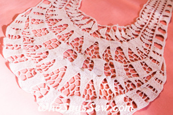 Large Cotton Lace Collar/Yoke in Snow& Natural White (0580)
