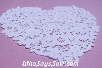 Medium Heart Shaped Cotton Lace Collar/Yoke in Snow& Natural White (0540)