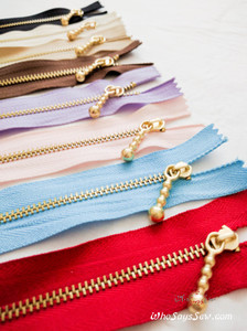 Light Gold Metal Closed-ended Zipper in 8 Colours in 15cm/20cm. Suitable for Bags