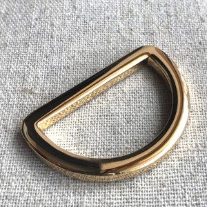 5x REAL GOLD Flat Alloy Cast D-Rings in 1.6cm (5/8"), 1.9cm (3/4"), 2.5cm (1"), 3.2cm (1 1/4"), 3.8cm (1 1/2") and 5cm (2")