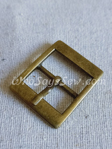4x Antique Brass 2cm/ 3/4" Pin Buckles. High Quality.