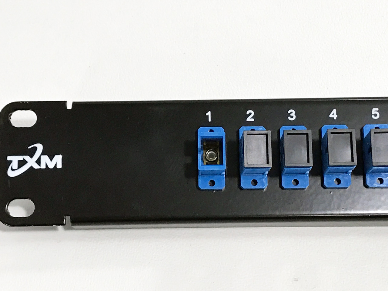 FAP1RU24SCU 1RU 24 PORT RACK MOUNT ADAPTER PLATE W/ 24 SC SIMPLEX