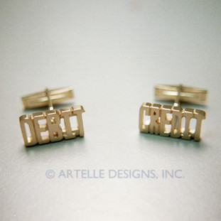 Mans yellow gold custom designed cuff links. gts-88