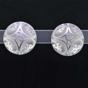 These round, domed oriental filagree design Sterling Silver button earrings will make you shine in any outfit. Wear them with your jeans, to work, or for an evening out. With Sterling Silver ear posts. Measure 1 inch wide.
Handmade in Istanbul, Turkey.