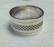 size 8.5 Sterling Silver 7 gram Men Criss Cross 10 mm Wide Band Ring