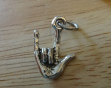 11x17mm 3D Silver PEWTER American Sign Language I Love you Charm