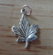 15x22mm Beautiful Maple Leaf Sterling Silver Charm