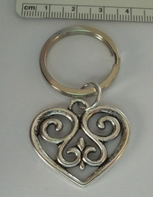 Pewter Large Pretty Heart Keychain Keyring