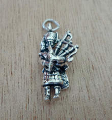 Sterling Silver 12x25mm 3.6 gram Scottish Bagpipe Player Music Charm