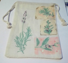 6 Ivory 5x7" Muslin with Lavender plants printed on front Drawstring Favor Bags