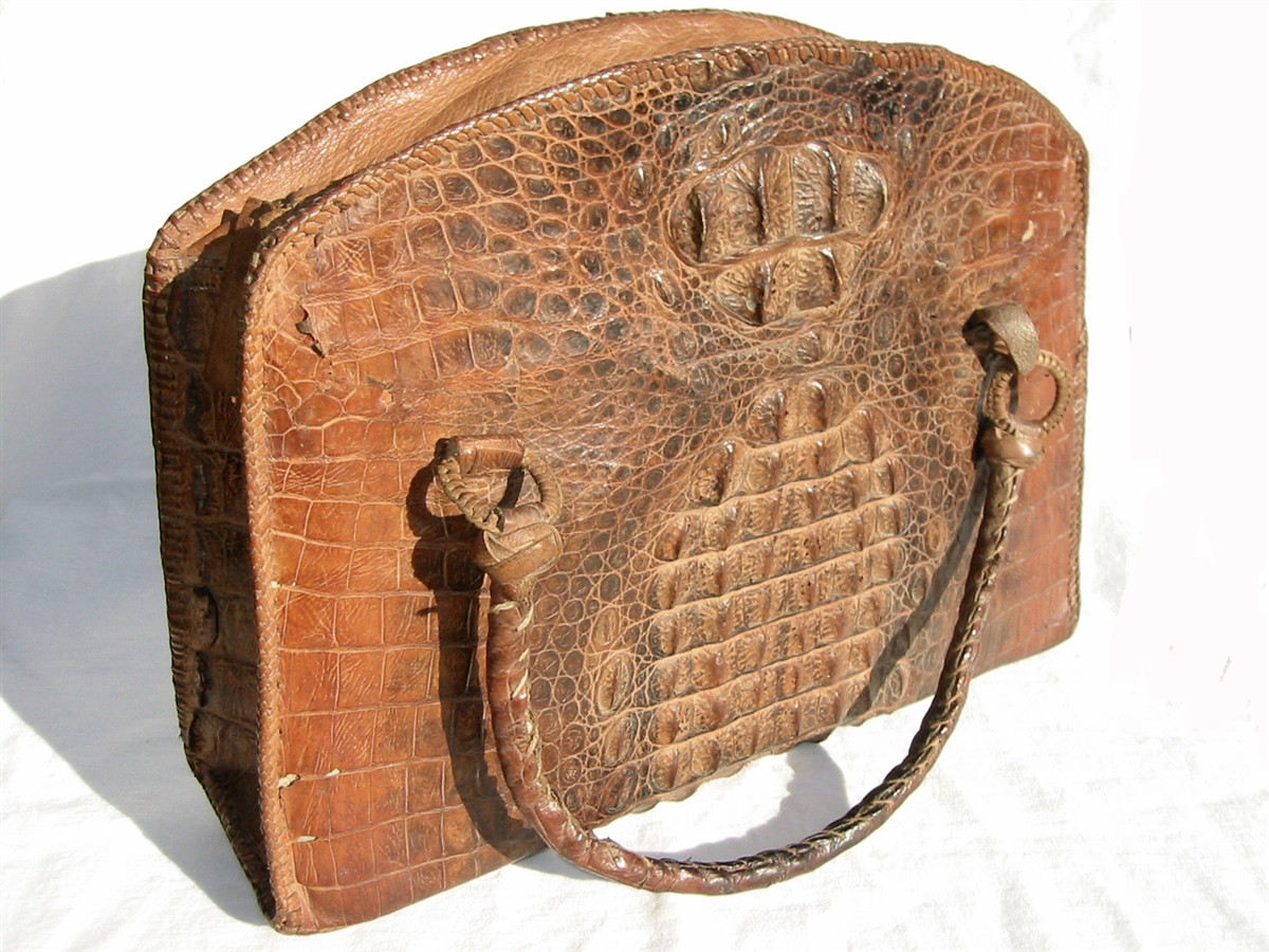 Awesome HORNBACK CROCODILE 1950's OVERNIGHT Bag Luggage - Vintage Skins