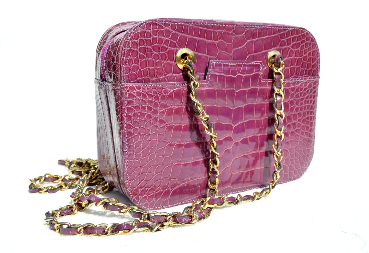 PURPLE (Rose Violet)1990's ALLIGATOR Belly Skin Chanel Style Shoulder Bag -  ITALY - Vintage Skins