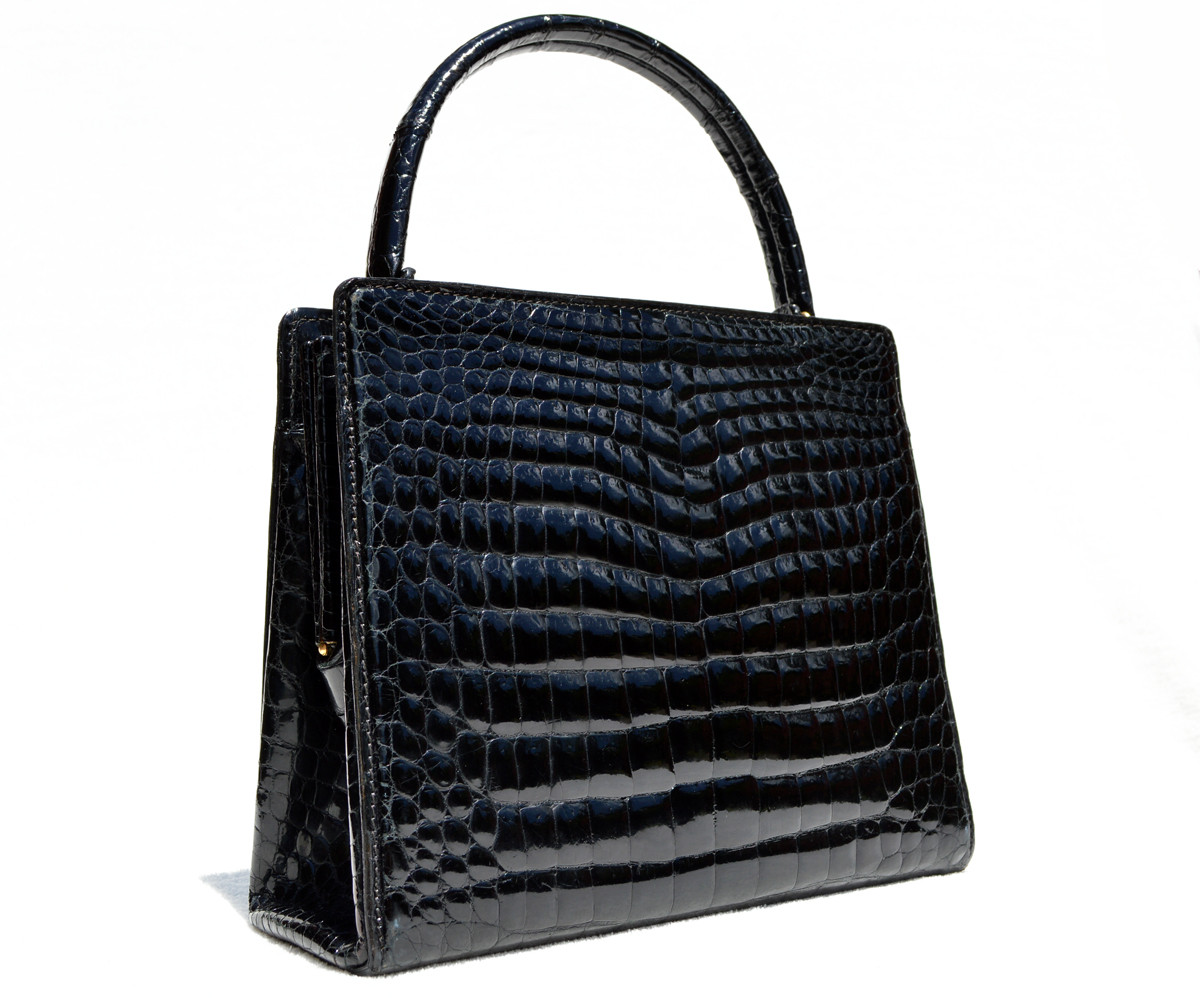 Stunning Black GUCCI 1980's CROCODILE Porosus Skin Handbag - Vintage Skins