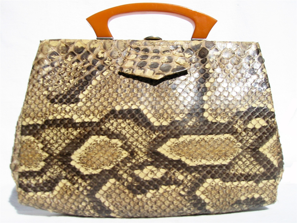 FAB 1940's-50's PYTHON Snake Skin Handbag w/BAKELITE Handle - Vintage Skins