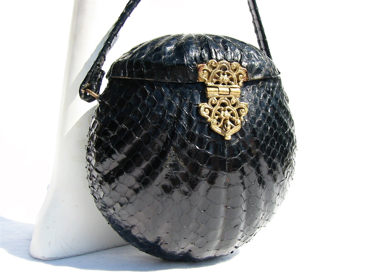 Unique 1960's-70's Black COBRA Snakeskin CROSS Body Bag - SHELL ...