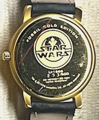 r2d2casegld095casbk.jpg