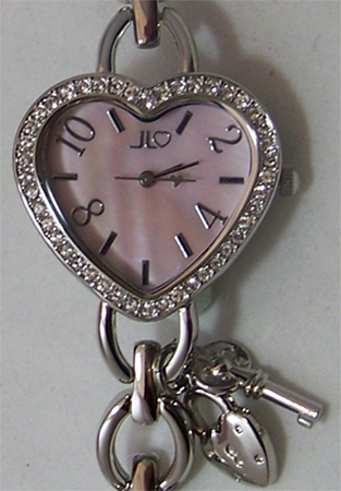 jloj21023pnkhrtcls.jpg