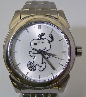 Fossil Snoopy Watch Peanuts Wristwatch Set inTin with Book Mark Li1699