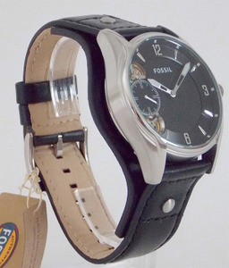 Dial Leather Cuff Wristwatch ME1084