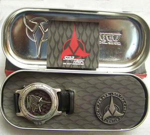 Star Trek Klingon Fossil Watch Set Li1414 in Matching tin case