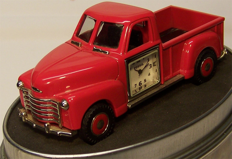 /時計/60’s/トレフォイル/LED/未使用 ヴィンテージ/箱付き Fossil Red Chevy Truck Desk Clock 1954 Chevy Novelty Collectible
