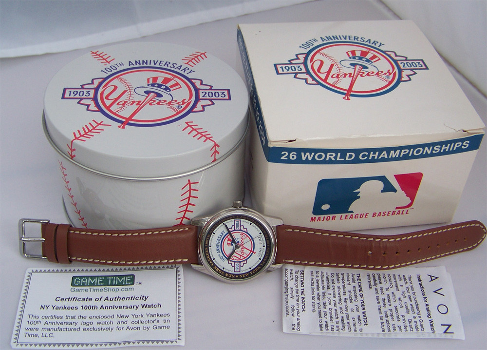 New York Yankees Watch 100 Years Anniversary Wristwatch 1903-2003 Avon