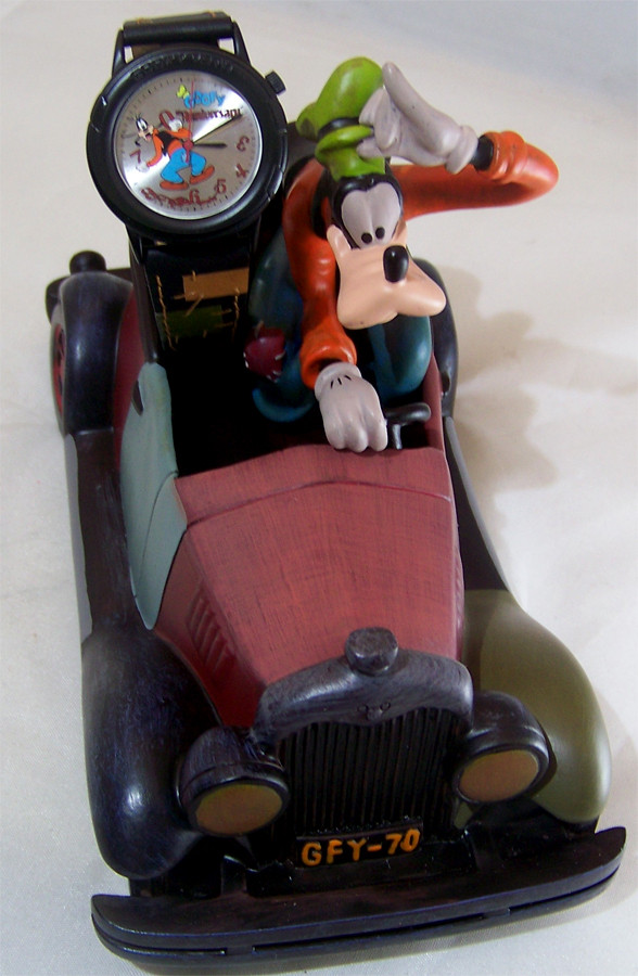 MLB Baseball San Francisco Giants Pluto Mickey Driving Disney