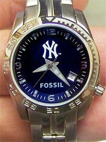 NY New York Yankees Fossil Watch Womens Ladies MLB Wristwatch w Date