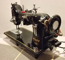 pfaff-130-4-frt-rt-x200.jpg pfaff-130-4-frt-rt-x200.jpg