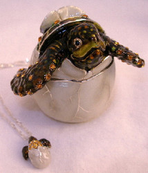 ジュエリートレンドピューターSea Turtle with Tribalスパイラルユニセックスペンダント上18インチブラックレザーネックレス　並行輸入