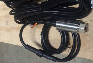 4-20ma 650 PSI pressure transducer, 15-24VDC power, Female 5/16" thread with water-proof detachable wire harness