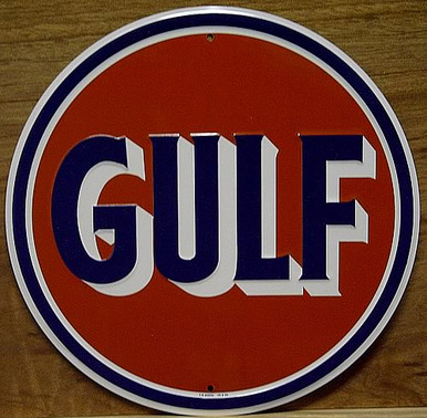 GULF  ROUND SIGN NICE COLOR AND DETAIL