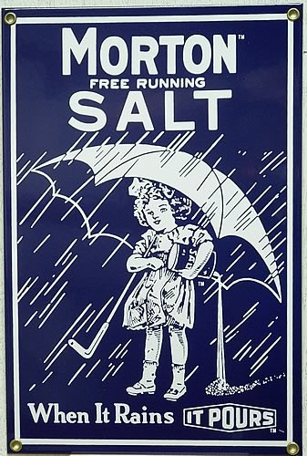 MORTON SALT 1914 PORCELAIN SIGN MEASURES 6.5" X 9.5"