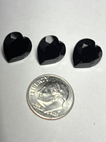 22.85 CTW (3) BLACK SPINEL 12mm HEARTS
DIME NOT INCLUDED
CTW 7.35
CTW 7.50
CTW 7.65