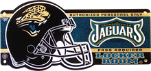HEAVY DUTY DURABLE PLASTIC FOOTBALL SIGN APOX 20" W X 8" H
GREAT SIGN FOR THE JACKSONVILLE JAGUARS FAN'S COLLECTION, THIS SIGN HAS BEEN OUT OF PRODUCTION FOR YEARS AND QUANTITIES ARE LIMITED