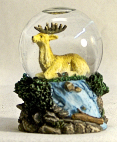 MINI GLITTER GLOB ELK
MEASURES 2" X 2" X 2 5/8" RESIN ONLY 3 LEFT