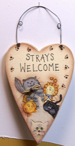 STRAYS WELCOME 
MEASURES 6 3/8" X 1/4" X 12 7/8" INCLUDING WIRE