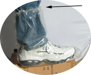 Plastic Boot Covers 3 Mil Plastic w/ Elastic Top   pic 1