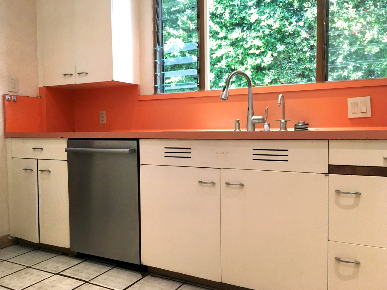 Sold Entire St Charles 1960s Mcm Kitchen And Pantry Rehab