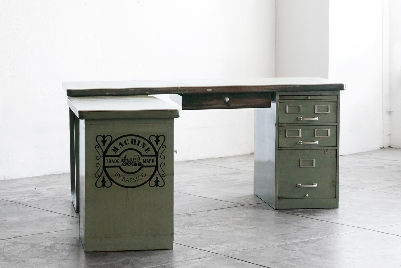 Sold Rare 1950s Modular Tanker Desk With Return By Cole Steel