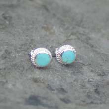 Kingman turquoise and sterling silver round rope edge stud earrings