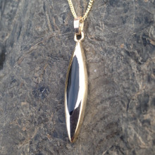 Marquise Whitby Jet and 9ct gold necklace