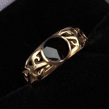 Handmade fancy Whitby Jet and 9ct gold band